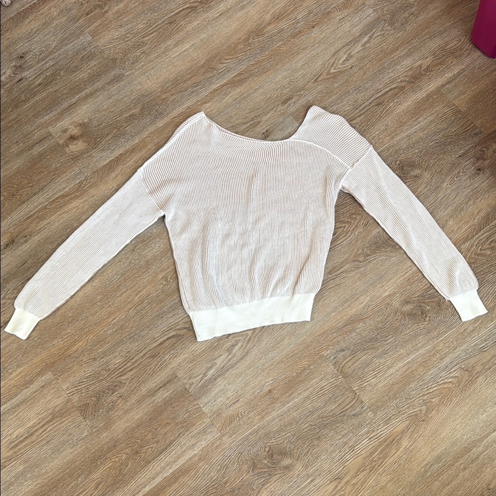 Elegant Ribbed ofd the Shoulder Sweater